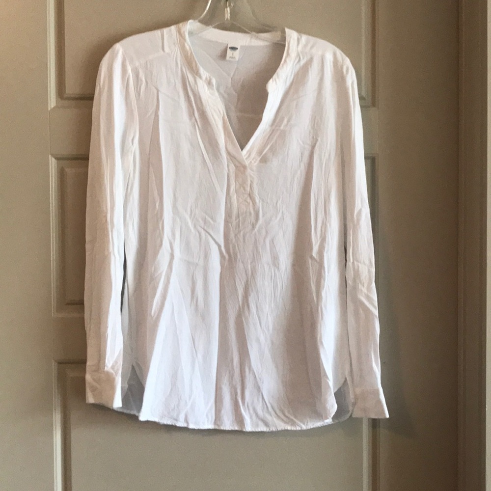 Peter-pan collar blouse
